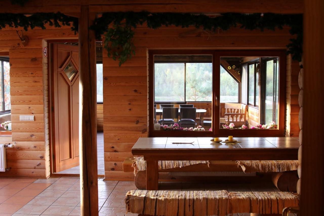 Villa Viesu Maja Forrest Dzimtmisa Exterior foto